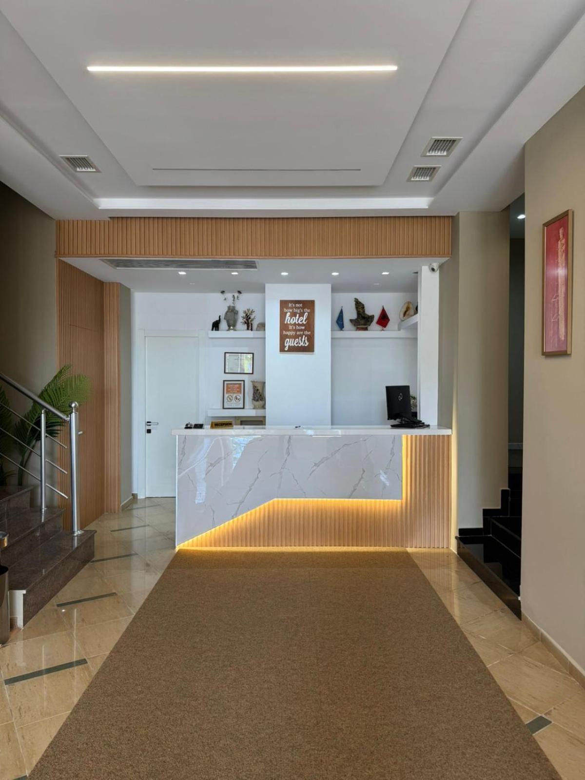 New Heaven Hotel Sarandë Exterior foto